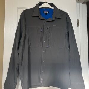 Patagonia men’s long sleeve snap dry shirt